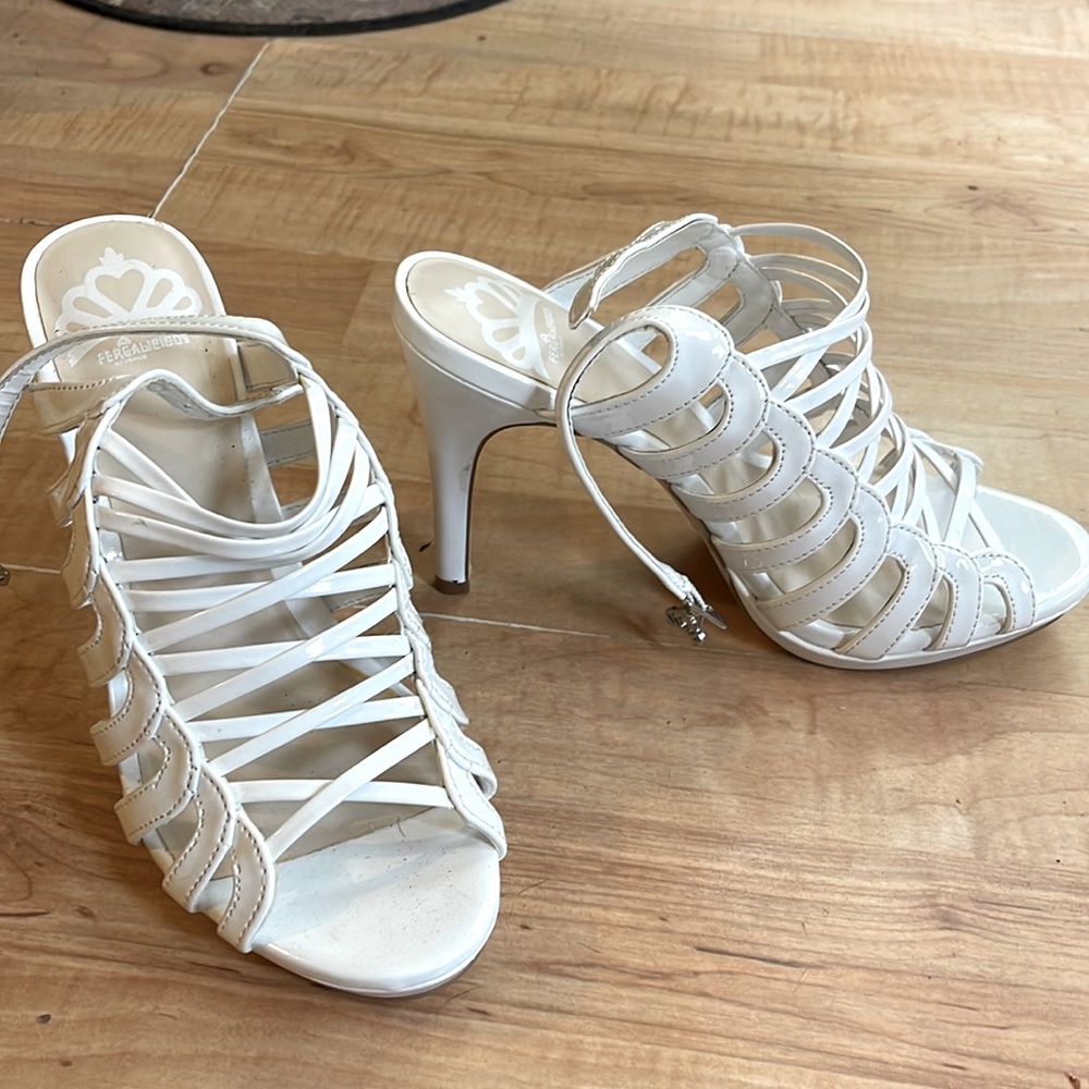 White dress shoes - fergalicious - size 7